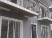 Satılır 5 otaqlı 200 m2 həyət evi Qaraçuxur