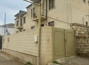 Satılır 4 otaqlı 149 m2 həyət evi Lökbatan