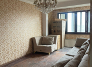 Satılır 4 otaqlı 100 m2 köhnə tikili Azadlıq prospekti m.