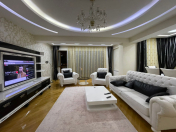 İcarəyə verilir 4 otaqlı 157 m2 yeni tikili AMAY