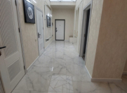 Satılır 3 otaqlı 130 m2 yeni tikili 28 Mall