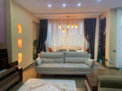 Satılır 3 otaqlı 130 m2 yeni tikili Gənclik m.