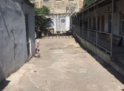 İcarəyə verilir 1 otaqlı 300 m2 köhnə tikili 1 mkr