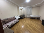 İcarəyə verilir 2 otaqlı 95 m2 yeni tikili Gənclik m.