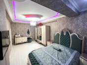 Satılır 3 otaqlı 110 m2 yeni tikili Bayıl