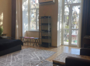 İcarəyə verilir 2 otaqlı 65 m2 köhnə tikili İçəri Şəhər m.