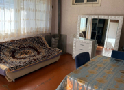 İcarəyə verilir 2 otaqlı 80 m2 həyət evi İnşaatçılar m.