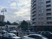 İcarəyə verilir 2 otaqlı 75 m2 köhnə tikili Gənclik m.