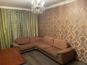 İcarəyə verilir 2 otaqlı 68 m2 köhnə tikili Xətai r.