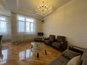 Satılır 2 otaqlı 70 m2 yeni tikili Nizami m.