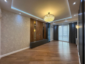 Satılır 3 otaqlı 130 m2 yeni tikili 28 May m.