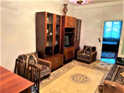 Satılır 2 otaqlı 55 m2 köhnə tikili Memar Əcəmi m.