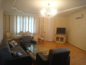 İcarəyə verilir 3 otaqlı 140 m2 yeni tikili Nərimanov heykəli