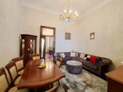 Satılır 4 otaqlı 100 m2 köhnə tikili 20-ci sahə