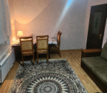 Satılır 1 otaqlı 45 m2 köhnə tikili Yasamal parkı