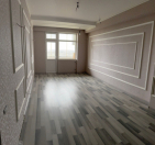 Satılır 3 otaqlı 130 m2 yeni tikili 28 May m.