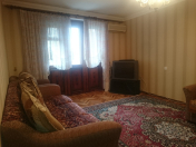 Satılır 3 otaqlı 80 m2 köhnə tikili Nizami m.