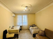 Satılır 1 otaqlı 40 m2 köhnə tikili İnşaatçılar m.