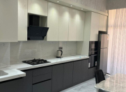 İcarəyə verilir 3 otaqlı 125 m2 yeni tikili 28 May m.