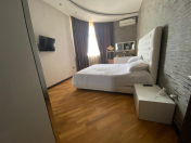 İcarəyə verilir 3 otaqlı 100 m2 yeni tikili Yasamal r.