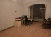 Satılır 3 otaqlı 80 m2 köhnə tikili 4 mkr