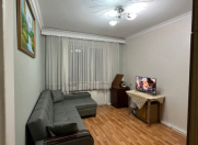 Satılır 3 otaqlı 90 m2 köhnə tikili İnşaatçılar m.