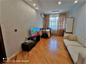 Satılır 4 otaqlı 110 m2 köhnə tikili 8 mkr