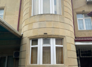 Satılır 5 otaqlı 370 m2 həyət evi Qara Qarayev m.
