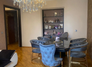 Satılır 3 otaqlı 90 m2 köhnə tikili Qara Qarayev m.