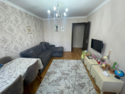 Satılır 2 otaqlı 45 m2 köhnə tikili Elmlər Akademiyası m.