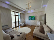 Satılır 2 otaqlı 58 m2 yeni tikili İçəri Şəhər m.