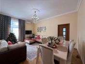 Satılır 3 otaqlı 80 m2 köhnə tikili Elmlər Akademiyası m.