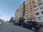 Satılır 2 otaqlı 60 m2 köhnə tikili Neapol dairəsi