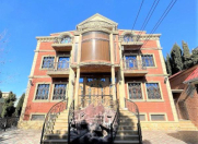 Satılır 7 otaqlı 750 m2 villa Badamdar