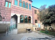 Satılır 11 otaqlı 400 m2 villa 6 mkr