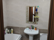 Satılır 1 otaqlı 45 m2 yeni tikili İnşaatçılar m.