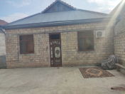 Satılır 4 otaqlı 100 m2 həyət evi Beyləqan