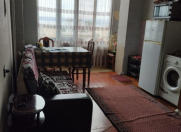Satılır 2 otaqlı 65 m2 köhnə tikili Həzi Aslanov m.