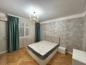 İcarəyə verilir 4 otaqlı 150 m2 yeni tikili Şah İsmayıl Xətai m.