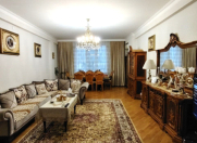 Satılır 3 otaqlı 130 m2 yeni tikili Nizami m.
