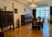 Satılır 3 otaqlı 150 m2 yeni tikili 28 May m.