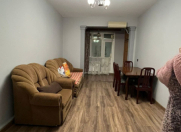 İcarəyə verilir 2 otaqlı 70 m2 köhnə tikili Memar Əcəmi m.