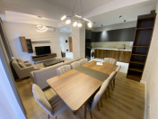 İcarəyə verilir 3 otaqlı 134 m2 yeni tikili Ağ şəhər