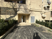 Satılır 2 otaqlı 50 m2 köhnə tikili Bakıxanov