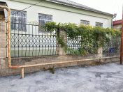 Satılır 4 otaqlı 140 m2 bağ evi Quba