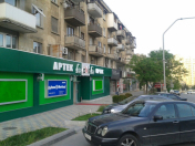 Satılır 2 otaqlı 62 m2 köhnə tikili Elmlər Akademiyası m.