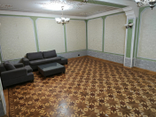 Satılır 5 otaqlı 170 m2 köhnə tikili 7 mkr