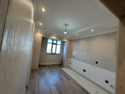 Satılır 2 otaqlı 55 m2 köhnə tikili Bakıxanov