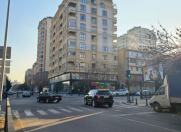 İcarəyə verilir 10 otaqlı 500 m2 ofis Elmlər Akademiyası m.