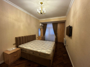 İcarəyə verilir 3 otaqlı 100 m2 yeni tikili Nizami m.